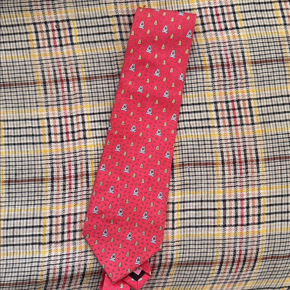 Vineyard Vines Red and Blue Patterned Tie